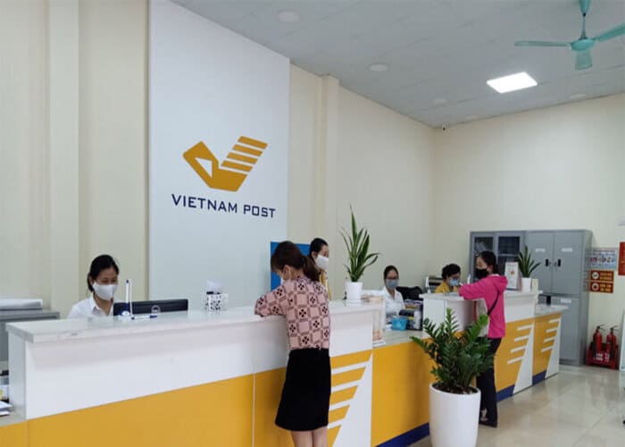 Bưu điện quận 1 Nguyễn Du